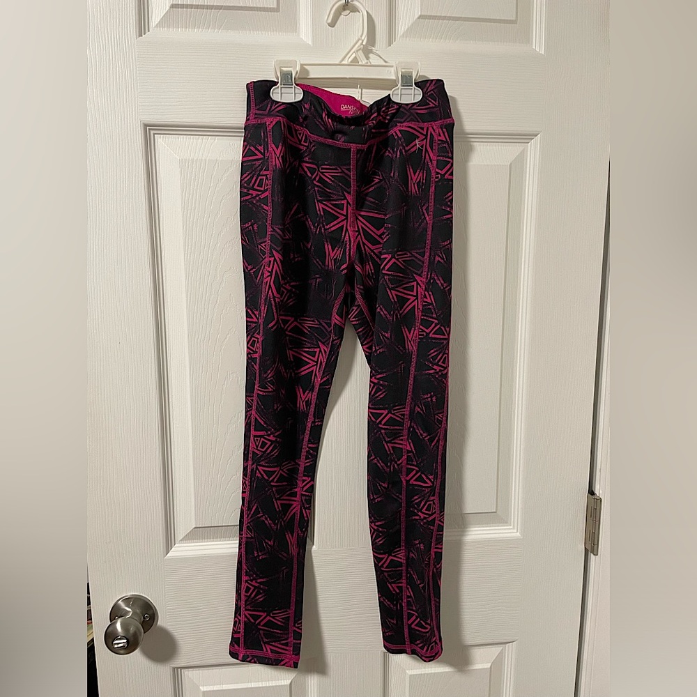 Danskin Now girls Yoga pants stretch 10/12 legging black fuchsia pink mint